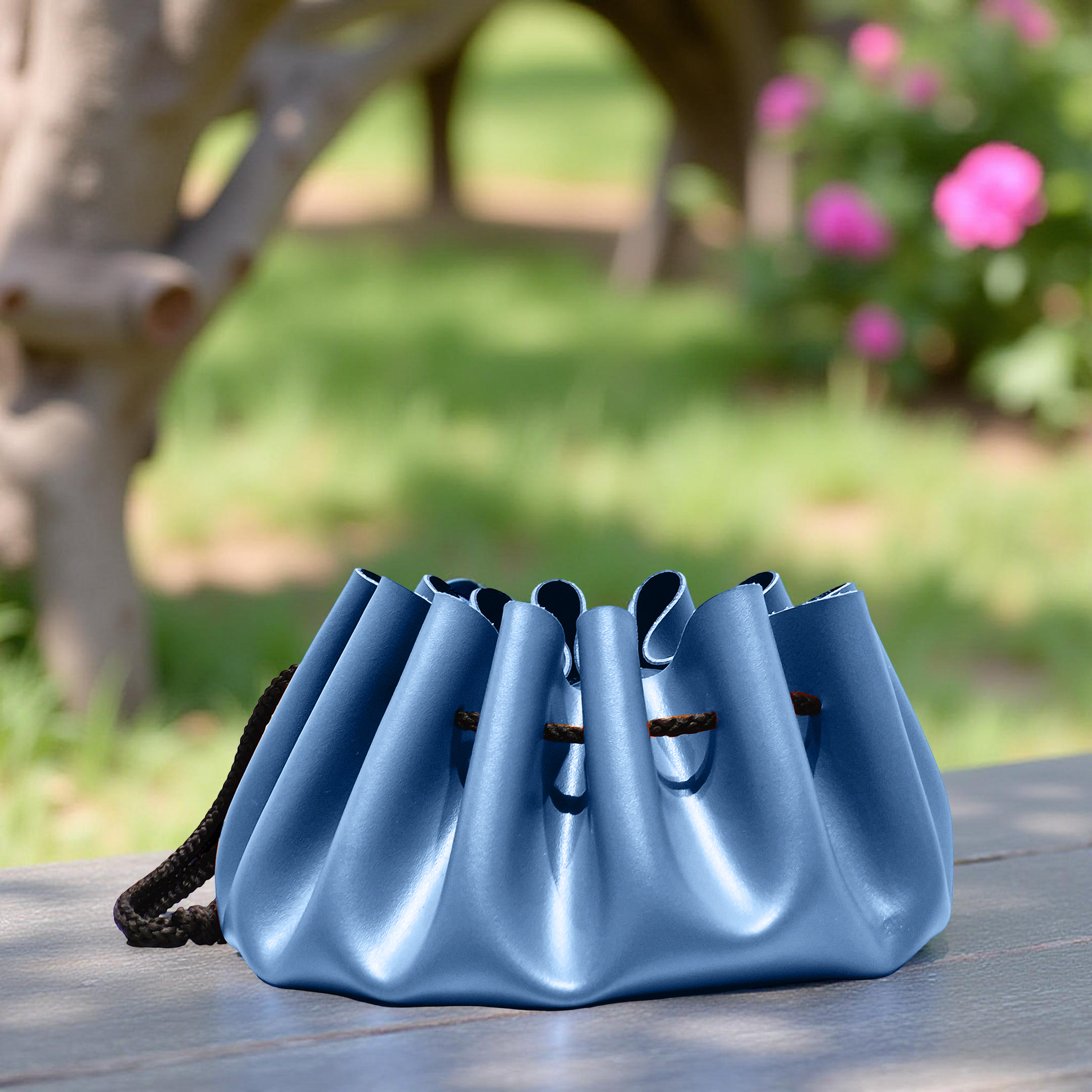 Chic Multipurpose Basket Bag: Versatile Home Accent
