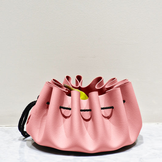 Chic Multipurpose Basket Bag: Versatile Home Accent