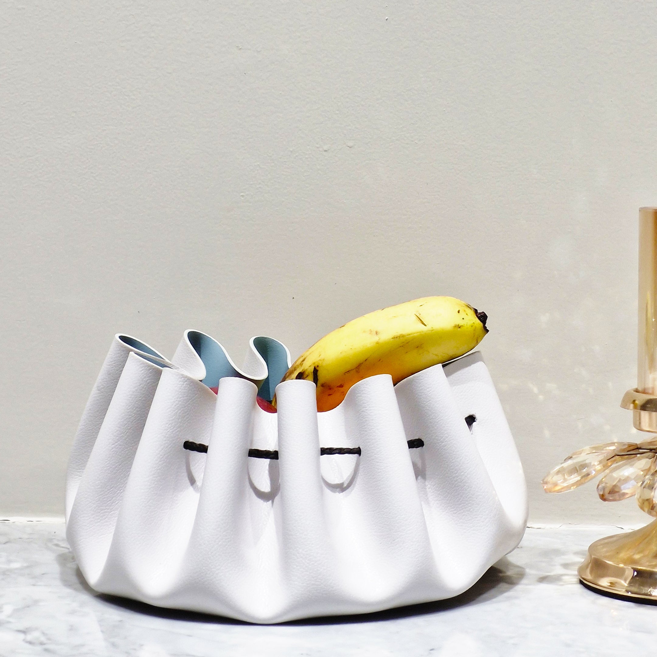 Chic Multipurpose Basket Bag: Versatile Home Accent