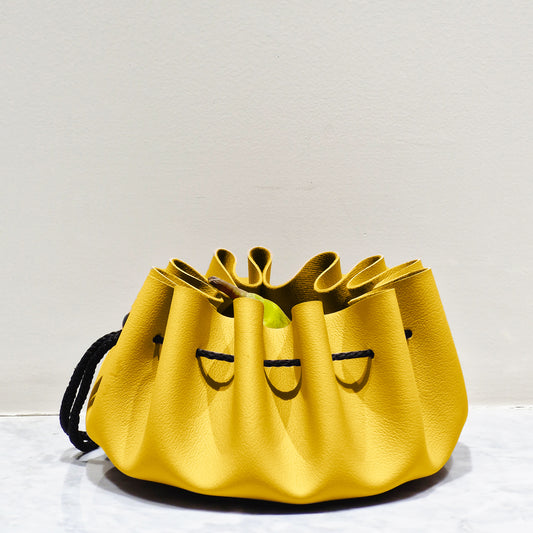 Chic Multipurpose Basket Bag: Versatile Home Accent