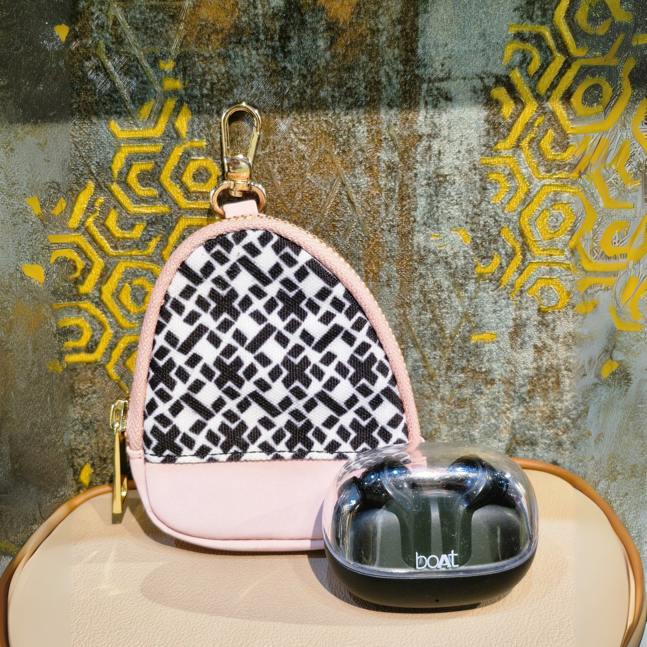 Pouch for Earbuds, Coins & Small Essentials
