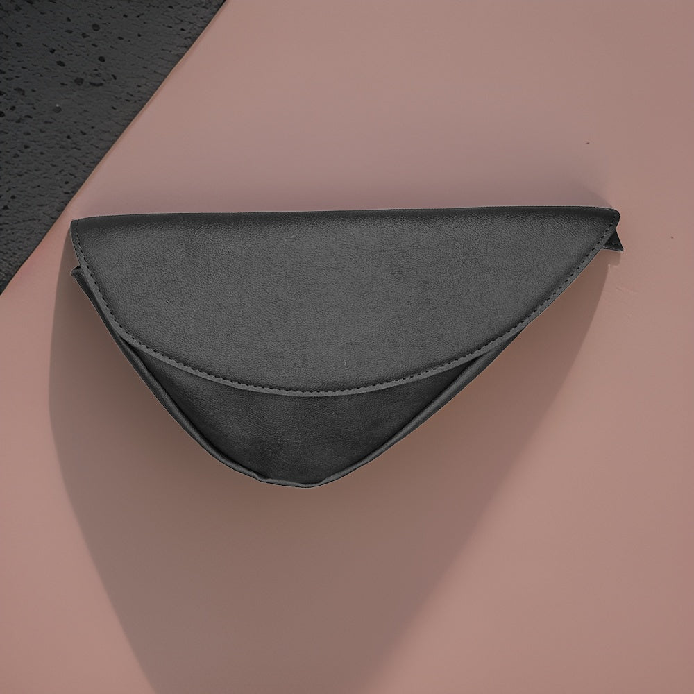 Modern Black Fanny Pack Perfect For Unisex