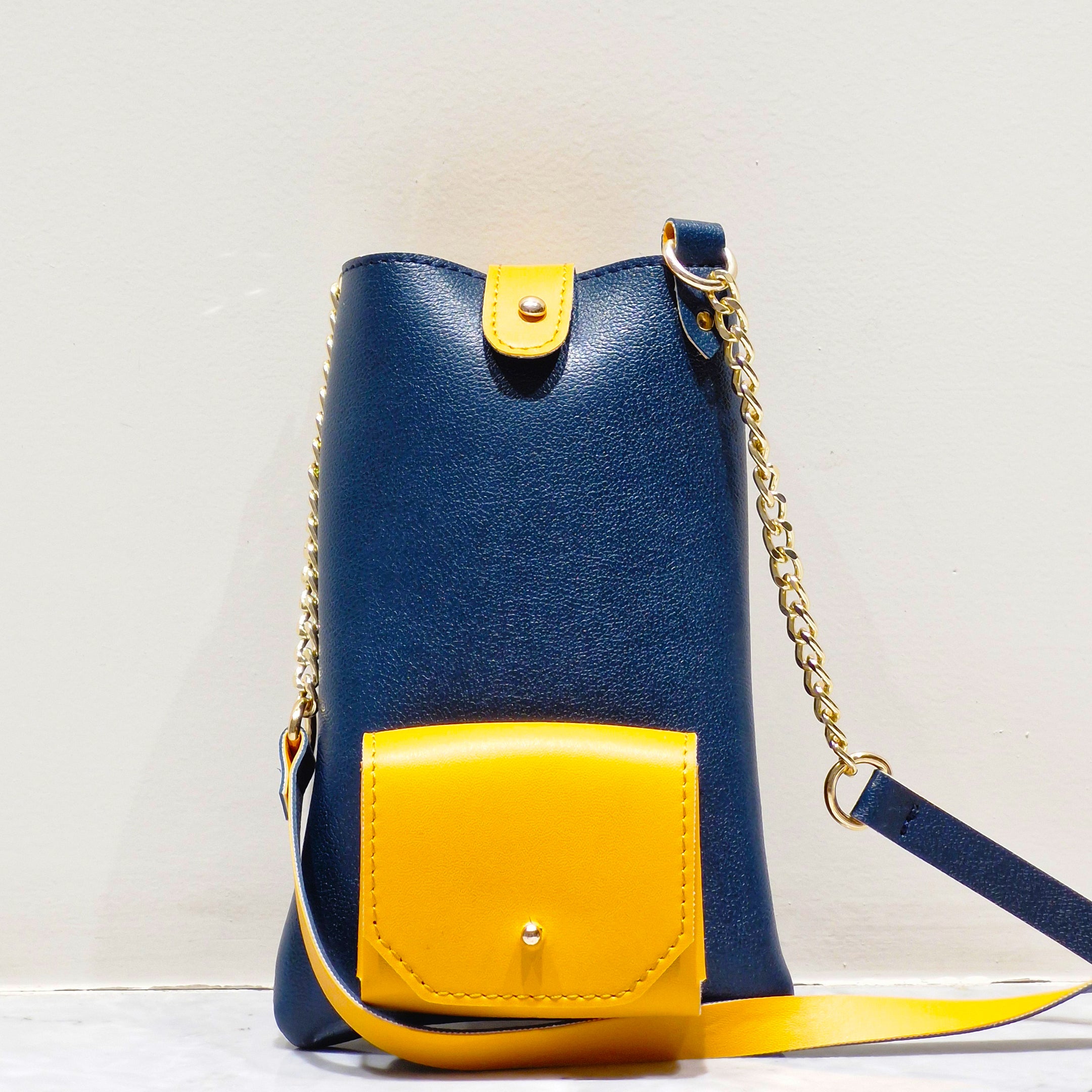 Trendy Vegan Leather Sling Mobile Bag – Blue & Yellow Crossbody Pouch with Earbuds Compartment & Golden Chain Strap