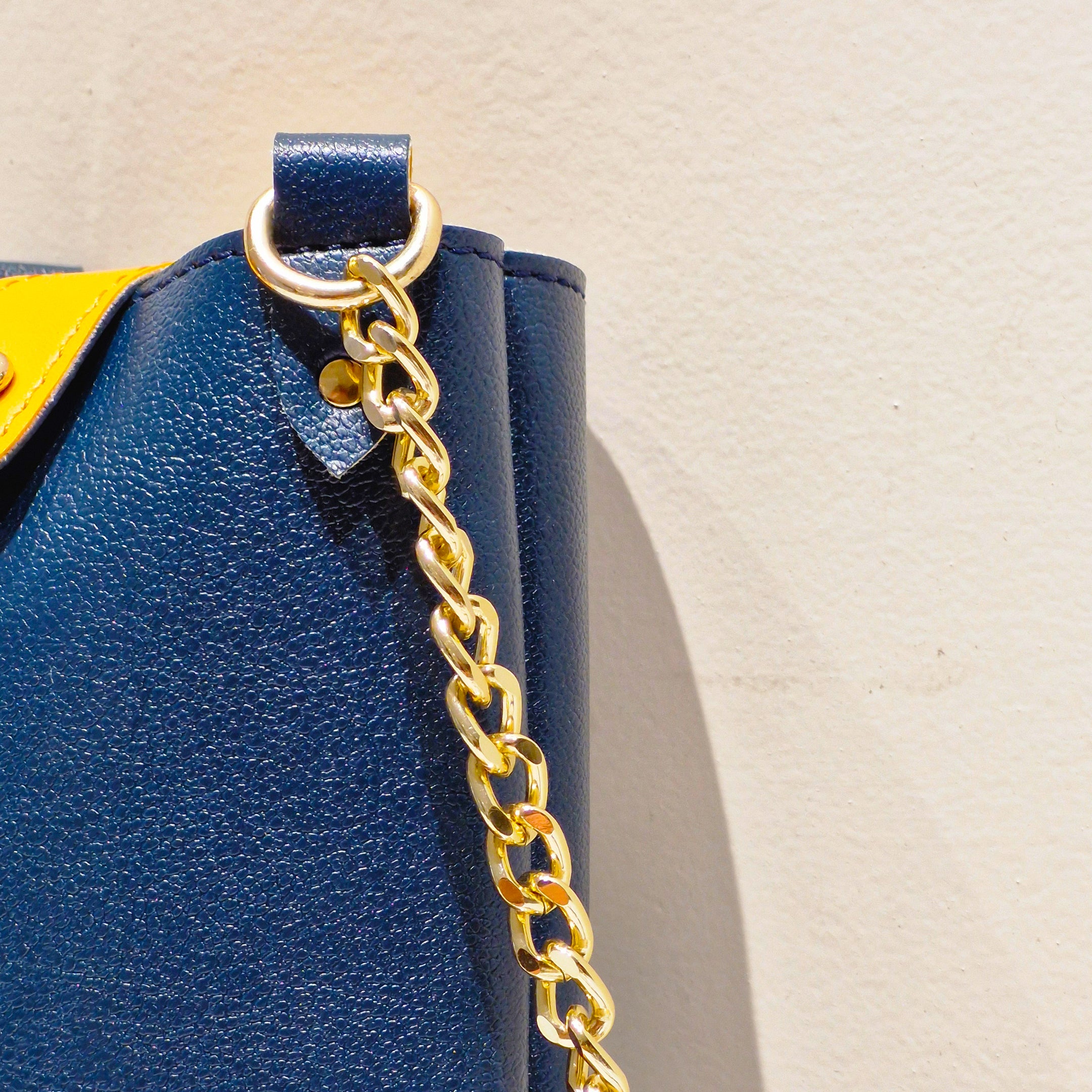 Trendy Vegan Leather Sling Mobile Bag – Blue & Yellow Crossbody Pouch with Earbuds Compartment & Golden Chain Strap